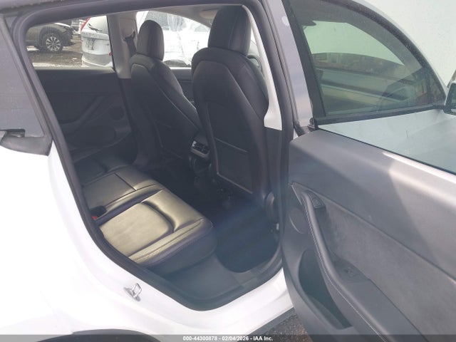 2022 TESLA MODEL Y 7SAYGDEE2NF367505 Photo 7