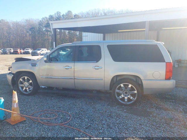 Aukcja sprzedaży 2011 Cadillac Escalade Esv Premium, vin: 1GYS4JEFXBR194285, numer aukcji: 44300893