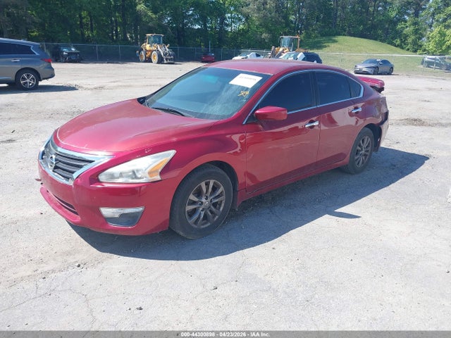 Nissan Altima 2.5 S 2015 1N4AL3AP8FC581303 Image 2