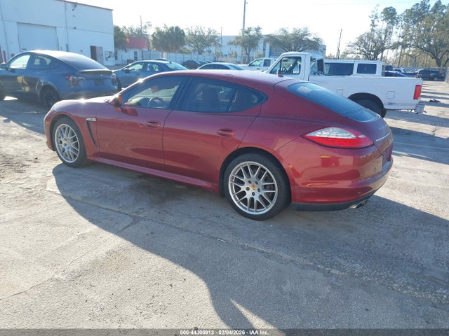 2011 PORSCHE PANAMERA WP0AA2A74BL010928 Photo 2