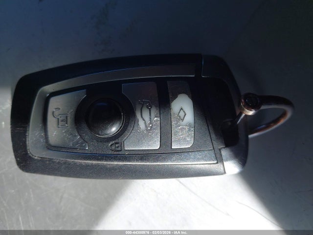 Продаж на аукціоні авто 2017 Bmw 320i, vin: WBA8E1G31HNU17729, номер лоту: 44300976