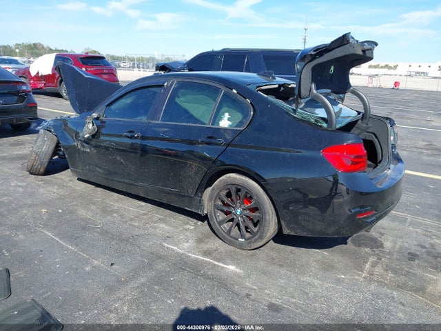 Продаж на аукціоні авто 2017 Bmw 320i, vin: WBA8E1G31HNU17729, номер лоту: 44300976