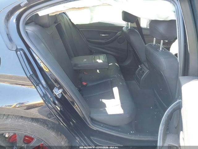 Продаж на аукціоні авто 2017 Bmw 320i, vin: WBA8E1G31HNU17729, номер лоту: 44300976