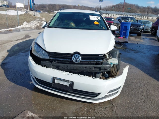 2015 Volkswagen Golf Sportwagen Tdi S 4-door მანქანა იყიდება აუქციონზე, vin: 3VWFA7AU8FM520449, აუქციონის ნომერი: 44301003