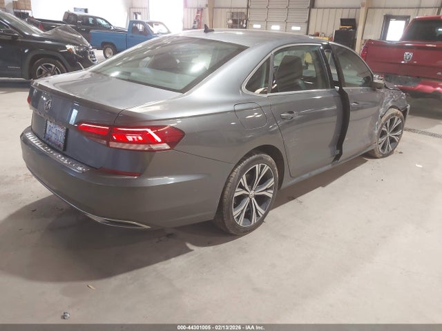 2021 VOLKSWAGEN PASSAT 1VWSA7A38MC000319 Photo 3