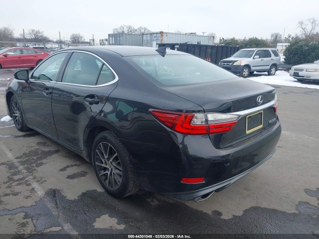 2016 Lexus Es 350 მანქანა იყიდება აუქციონზე, vin: 58ABK1GG6GU004881, აუქციონის ნომერი: 44301049