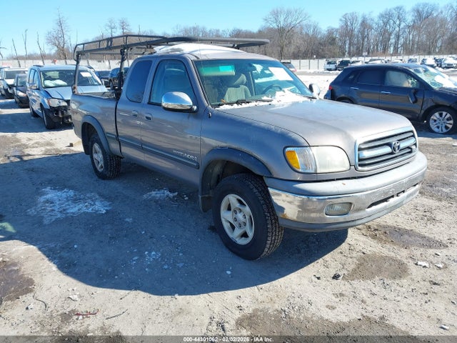 2000 TOYOTA TUNDRA 5TBBT4417YS082028