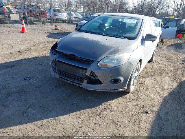 Ford FOCUS SE 2014 1FADP3F20EL144134 Image 2