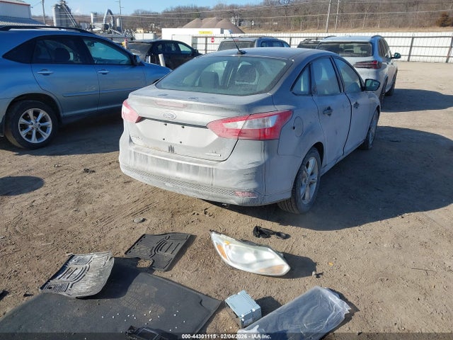 Ford FOCUS SE 2014 1FADP3F20EL144134 Image 4