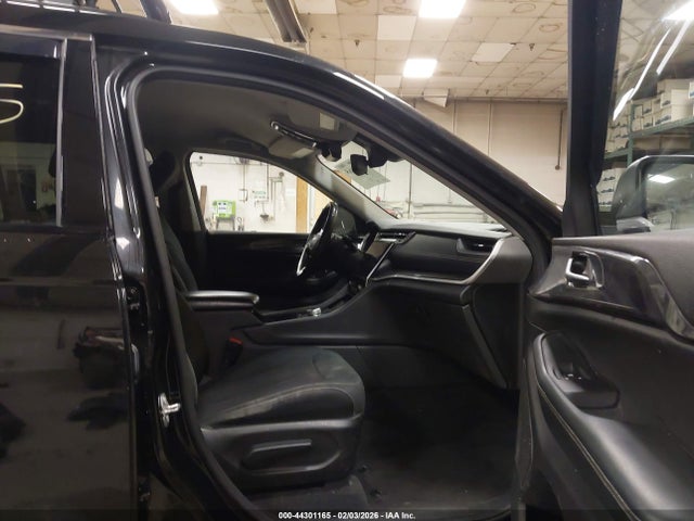 44301165 :رقم المزاد ، 1C4RJKAG0M8201061 vin ، 2021 Jeep Grand Cherokee L Laredo 4x4 مزاد بيع