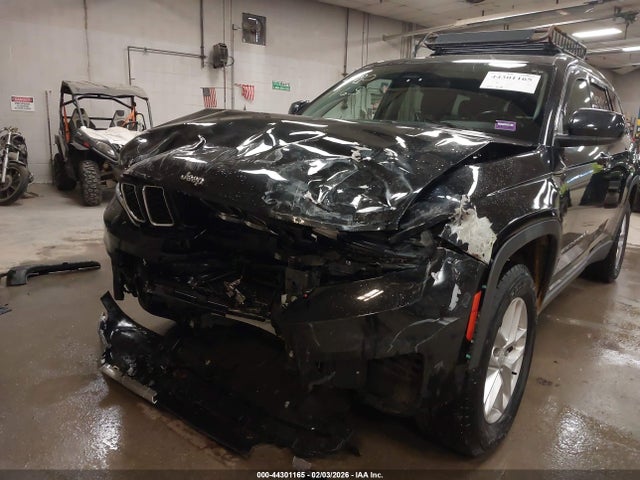 44301165 :رقم المزاد ، 1C4RJKAG0M8201061 vin ، 2021 Jeep Grand Cherokee L Laredo 4x4 مزاد بيع