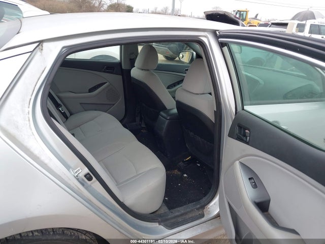 5XXGM4A74FG488186 KIA Optima Lx