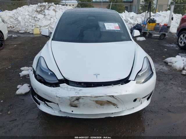Продаж на аукціоні авто 2022 Tesla Model 3 Long Range Dual Motor All-wheel Drive, vin: 5YJ3E1EB8NF210062, номер лоту: 44301227