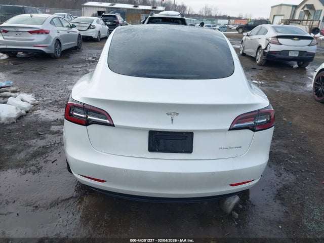 Продаж на аукціоні авто 2022 Tesla Model 3 Long Range Dual Motor All-wheel Drive, vin: 5YJ3E1EB8NF210062, номер лоту: 44301227