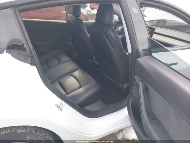 Продаж на аукціоні авто 2022 Tesla Model 3 Long Range Dual Motor All-wheel Drive, vin: 5YJ3E1EB8NF210062, номер лоту: 44301227