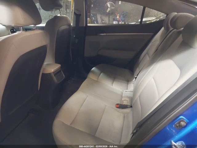 44301241 :رقم المزاد ، 5NPD84LF6JH224458 vin ، 2018 Hyundai Elantra Sel مزاد بيع
