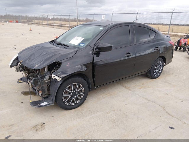 3N1CN7AP9JL803786 Nissan Versa 1.6 S+