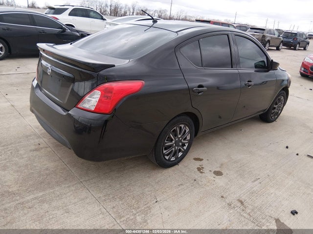 3N1CN7AP9JL803786 Nissan Versa 1.6 S+