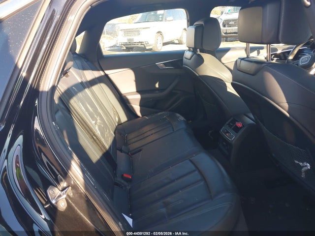 2023 AUDI A4 WAUEAAF49PN010393 Photo 7