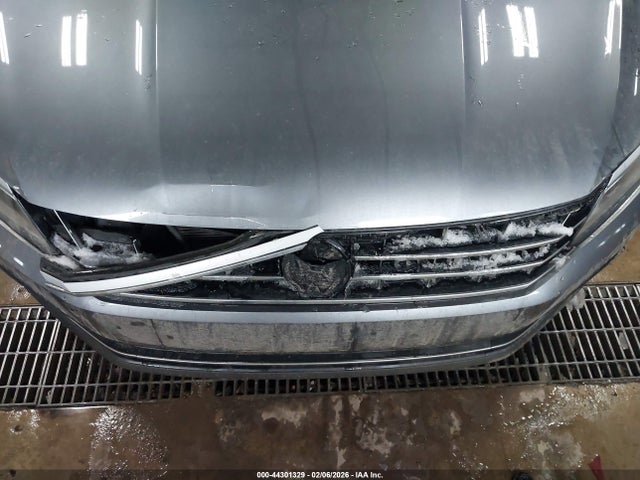 44301329 :رقم المزاد ، 1VWBA7A34JC044183 vin ، 2018 Volkswagen Passat 2.0t Se مزاد بيع