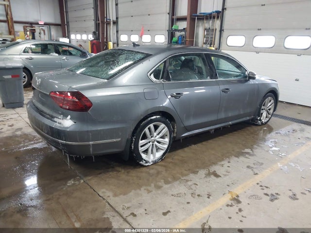 44301329 :رقم المزاد ، 1VWBA7A34JC044183 vin ، 2018 Volkswagen Passat 2.0t Se مزاد بيع