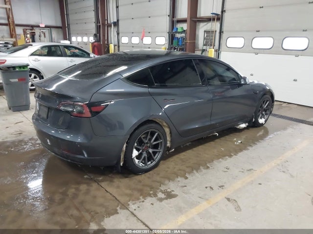 2021 TESLA MODEL 3 5YJ3E1EA3MF852436 Photo 3