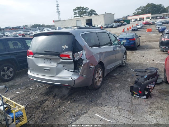 44301362 :رقم المزاد ، 2C4RC1BG5HR654511 vin ، 2017 Chrysler Pacifica Touring-l مزاد بيع