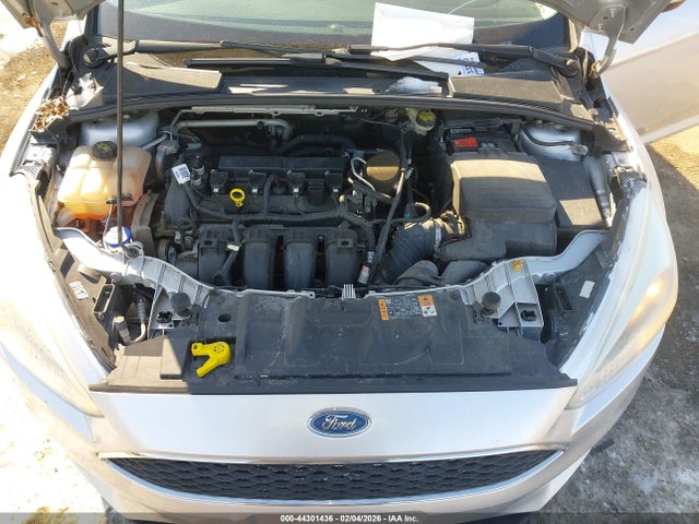 1FADP3F25GL303121 Ford FOCUS SE