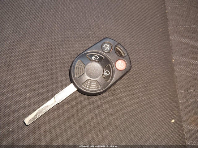 1FADP3F25GL303121 Ford FOCUS SE