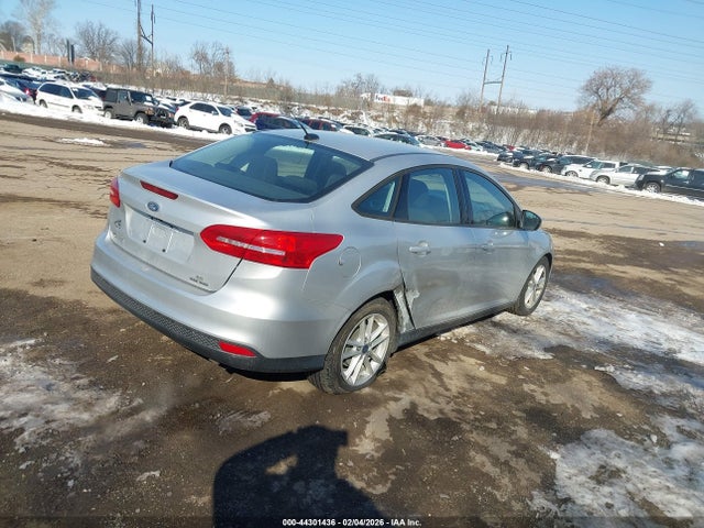 1FADP3F25GL303121 Ford FOCUS SE