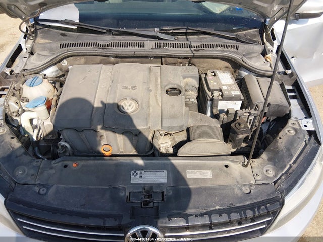 44301464 :رقم المزاد ، 3VWDX7AJ9DM404590 vin ، 2013 Volkswagen Jetta Se مزاد بيع
