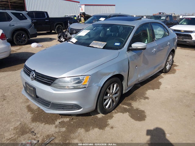 44301464 :رقم المزاد ، 3VWDX7AJ9DM404590 vin ، 2013 Volkswagen Jetta Se مزاد بيع