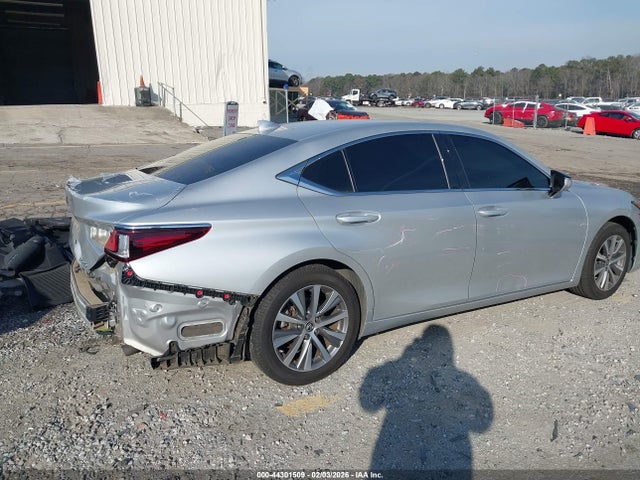 44301509 :رقم المزاد ، 58ACZ1B14MU091226 vin ، 2021 Lexus Es 350 مزاد بيع