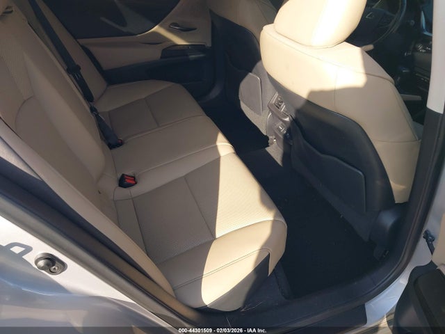 44301509 :رقم المزاد ، 58ACZ1B14MU091226 vin ، 2021 Lexus Es 350 مزاد بيع
