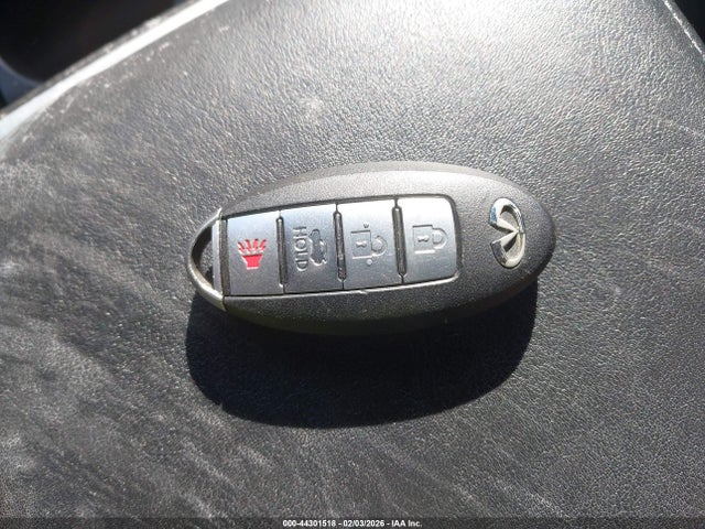 44301518 :رقم المزاد ، JN1BY1AR0KM585679 vin ، 2019 Infiniti Q70 3.7x Luxe مزاد بيع