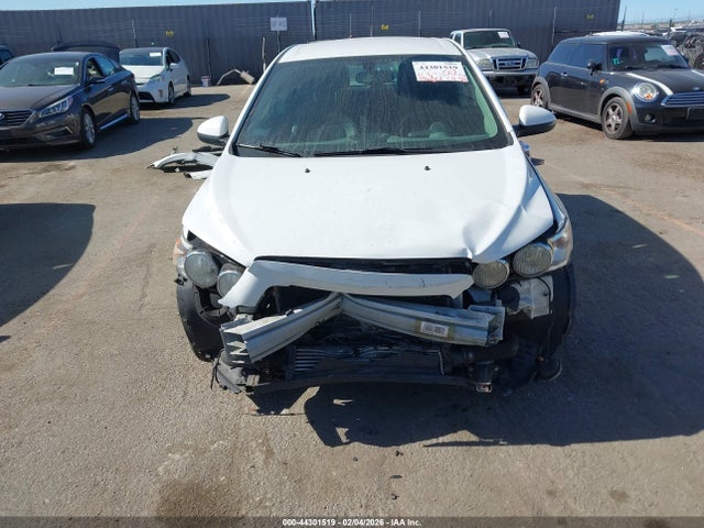 1G1JE6SB2E4217453 Chevrolet Sonic Ltz Auto