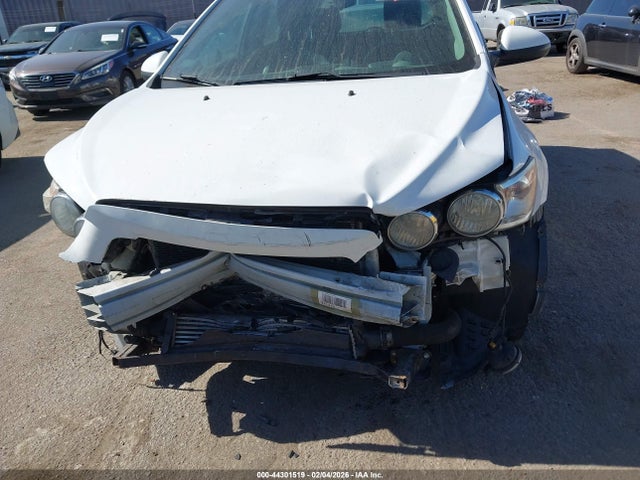 1G1JE6SB2E4217453 Chevrolet Sonic Ltz Auto