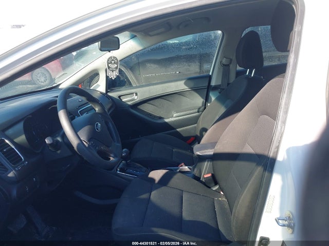 Продажа на аукционе авто 2017 Kia Forte Lx, vin: KNAFK5A82H5702516, номер лота: 44301521