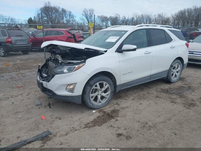 Chevrolet Equinox Premier 2018 2GNAXVEV1J6324379 Image 2