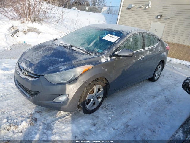 2013 Hyundai Elantra Gls მანქანა იყიდება აუქციონზე, vin: 5NPDH4AE7DH243258, აუქციონის ნომერი: 44301568