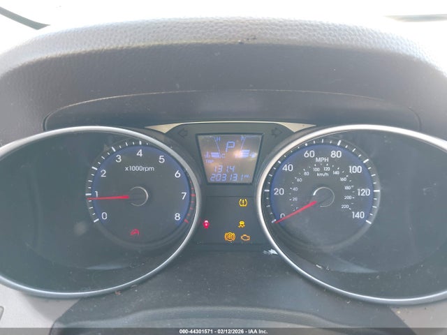 2011 Hyundai Tucson Gl მანქანა იყიდება აუქციონზე, vin: KM8JT3AB4BU145885, აუქციონის ნომერი: 44301571