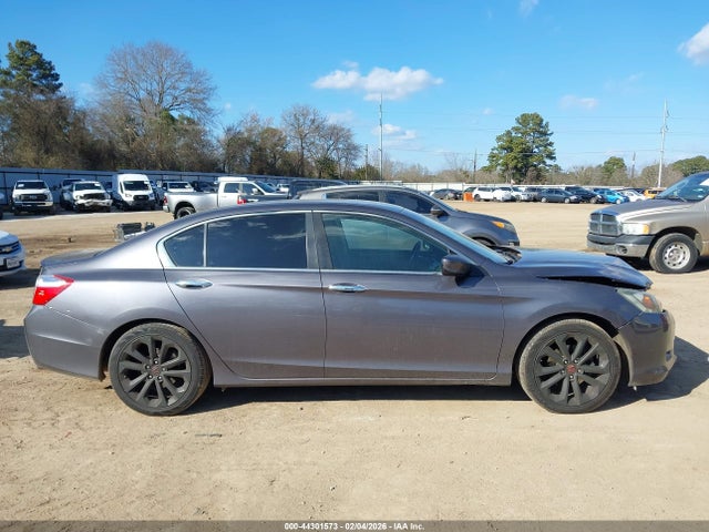 Продажа на аукционе авто 2015 Honda Accord Sport, vin: 1HGCR2F51FA003530, номер лота: 44301573