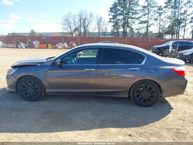 Продажа на аукционе авто 2015 Honda Accord Sport, vin: 1HGCR2F51FA003530, номер лота: 44301573