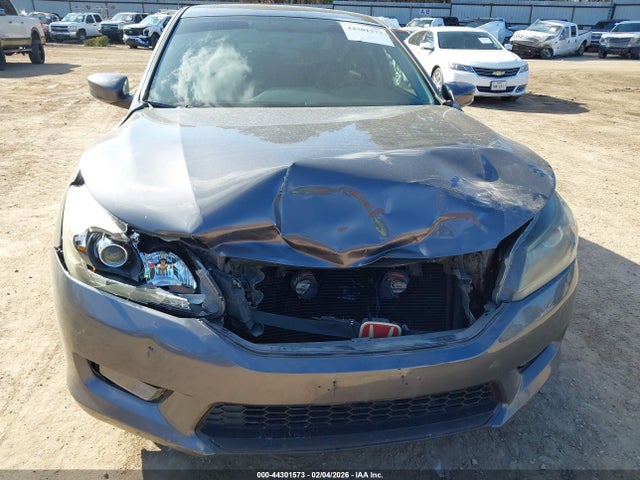 Продажа на аукционе авто 2015 Honda Accord Sport, vin: 1HGCR2F51FA003530, номер лота: 44301573