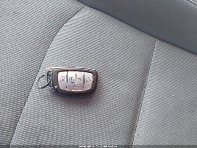 5NPD84LF5HH015206 Hyundai ELANTRA SE