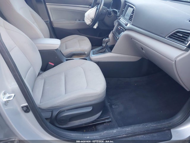 5NPD84LF5HH015206 Hyundai ELANTRA SE