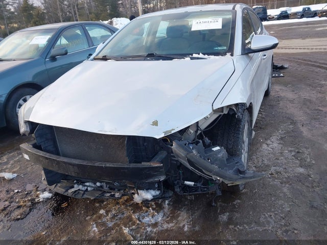 5NPD84LF5HH015206 Hyundai ELANTRA SE