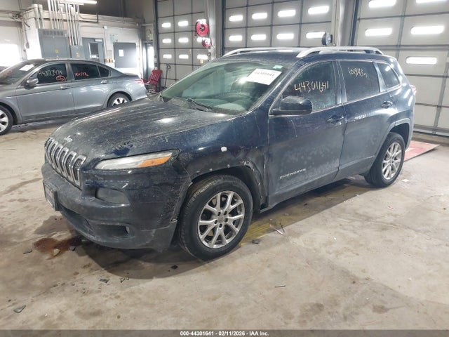 Jeep Cherokee Latitude 2016 1C4PJLCB8GW324573 Image 2