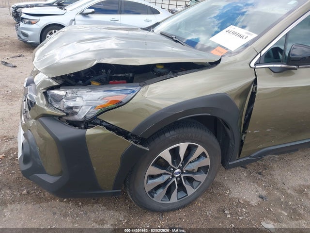 4S4BTANC2P3215800 Subaru Outback Limited