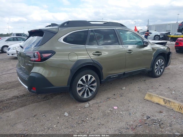 4S4BTANC2P3215800 Subaru Outback Limited